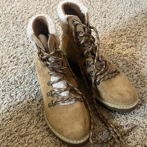 Women's Cozy Tan Lace-Up Heeled Boots
